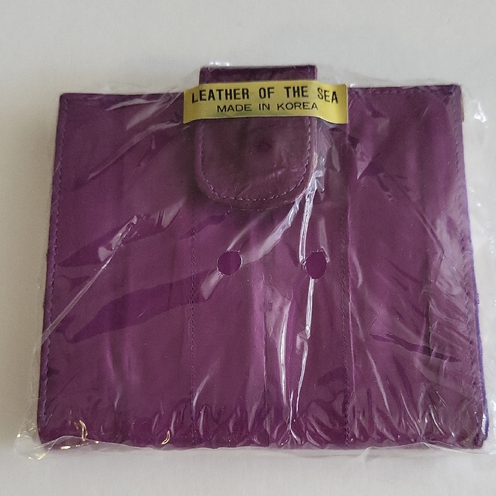 Purple Key and Card Holder Accessory